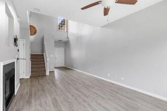 1007 Park Hill Cir in Aurora, IL - Building Photo - Building Photo