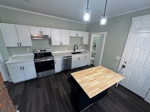 257 E Deshler Ave in Columbus, OH - Foto de edificio - Building Photo
