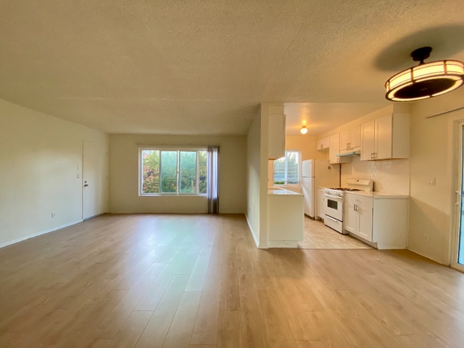 2511 Abbot Kinney Blvd in Los Angeles, CA - Building Photo - Building Photo