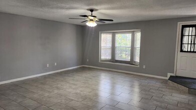 5990 Braemar Pl in Orlando, FL - Foto de edificio - Building Photo