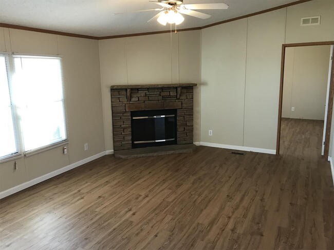 121 Heien Ct in Boyd, TX - Building Photo - Building Photo