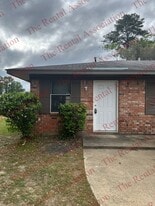 1910 Illinois Ave in Ruston, LA - Building Photo