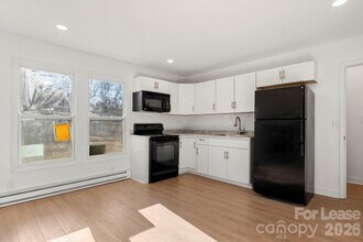 266 Moore Dr NW in Concord, NC - Building Photo - Building Photo
