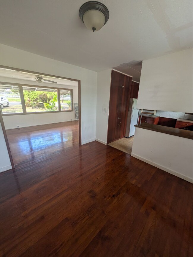 property at 2379 Kilauea Ave