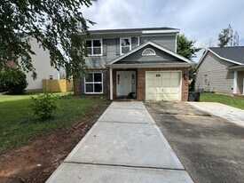 1634 Pamela Lorraine Dr in Charlotte, NC - Building Photo