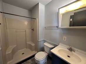 301 Victor St in Westville, IL - Building Photo - Building Photo