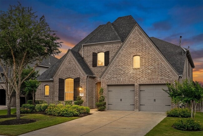 property at 3427 Willow Cres Ct