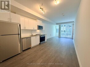 1680 Victoria Park Ave in Toronto, ON - Building Photo - Building Photo