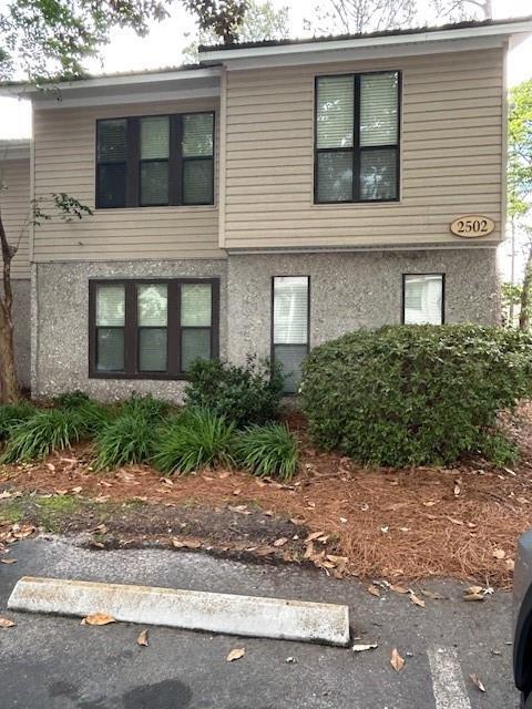 2502 Demere Rd in St. Simons Island, GA - Foto de edificio
