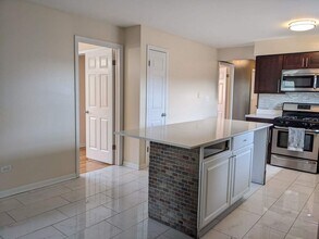 16W631 56th St in Clarendon Hills, IL - Building Photo - Building Photo