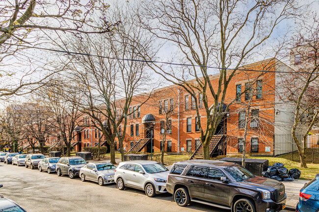 76 President St in Brooklyn, NY - Foto de edificio - Building Photo