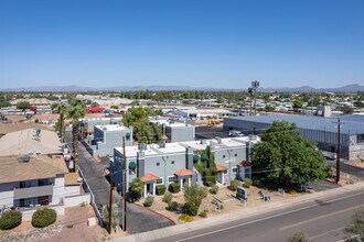 Garden View Villas in Phoenix, AZ - Building Photo - Building Photo
