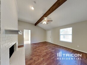 4212 Ticino Valley Dr in Arlington, TX - Building Photo - Building Photo