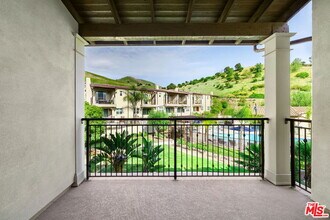 4462 Paxton Pl in Calabasas, CA - Building Photo - Building Photo