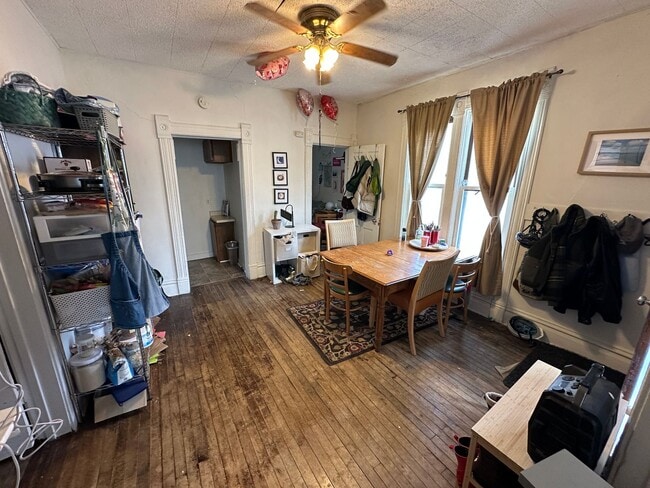 property at 924 Drake St