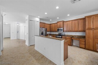 10391 Carolina Willow Dr in Ft. Myers, FL - Building Photo - Building Photo