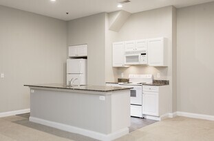 1001 Chestnut St, Unit 407E in Philadelphia, PA - Building Photo