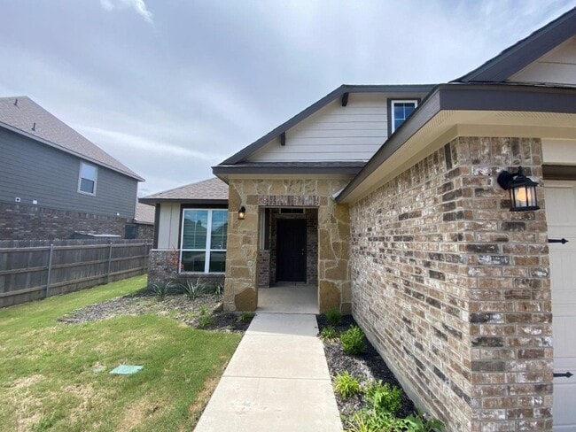 property at 7519 Broadmoor Cv