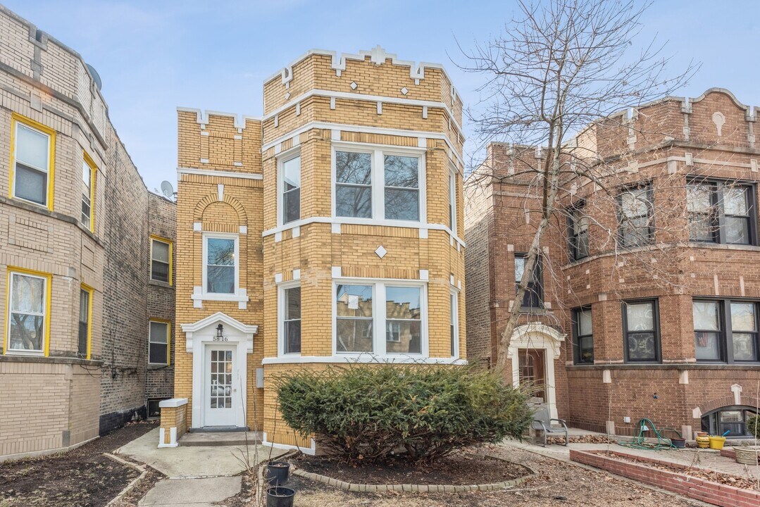 5816 N Artesian Ave-Unit -G in Chicago, IL - Foto de edificio