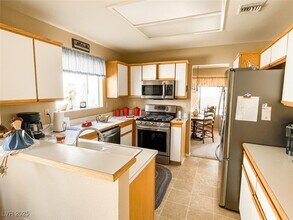2836 Billy Casper Dr in Las Vegas, NV - Building Photo - Building Photo