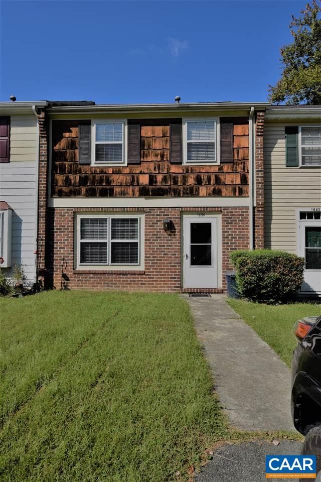 property at 1640 Townwood Ct