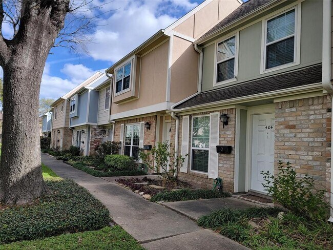 8102 Amelia Rd in Houston, TX - Building Photo - Building Photo