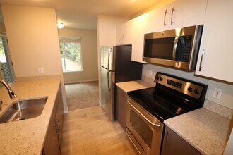 10329 Meridian Ave N in Seattle, WA - Building Photo - Building Photo