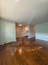 2403 Manor Rd in Havertown, PA - Building Photo - Building Photo