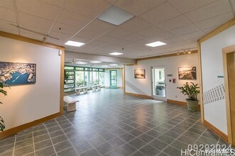 215 N King St in Honolulu, HI - Foto de edificio - Building Photo