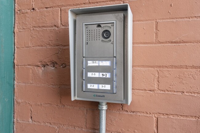 202 Broadway in Lawrence, MA - Building Photo - Building Photo