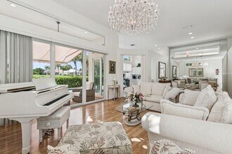 119 Coral Cay Dr in Palm Beach Gardens, FL - Building Photo - Building Photo