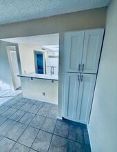 915 Sonesta Ave NE in Palm Bay, FL - Foto de edificio - Building Photo