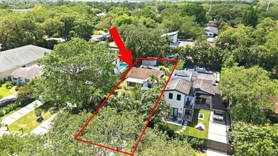 1516 SW 24th St in Fort Lauderdale, FL - Foto de edificio - Building Photo