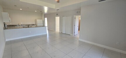 4529 24th St SW in Lehigh Acres, FL - Foto de edificio - Building Photo