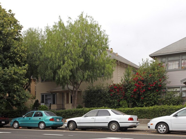 529-545 S 4th St in San Jose, CA - Foto de edificio - Building Photo