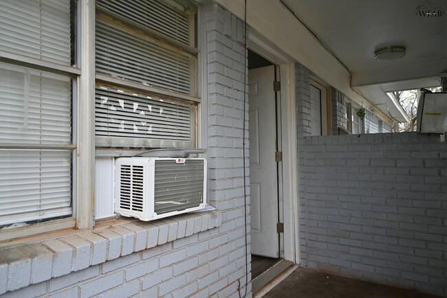 600 E 1st St in Burkburnett, TX - Building Photo - Building Photo