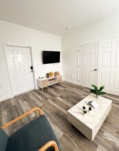 29 Oviedo Ave in Coral Gables, FL - Foto de edificio - Building Photo