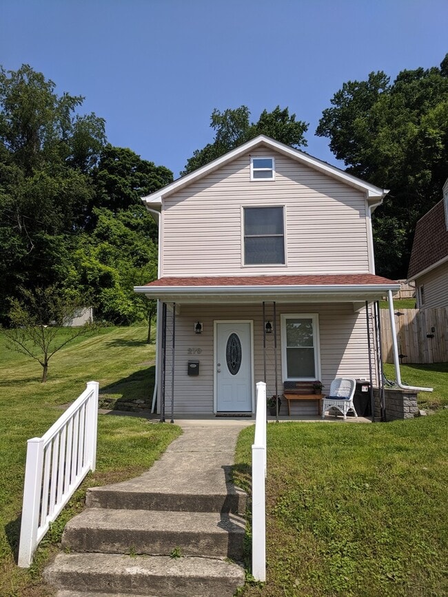 279 Patterson Ave in Bridgeville, PA - Building Photo - Building Photo