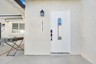 15122 Nurmi St in Los Angeles, CA - Building Photo