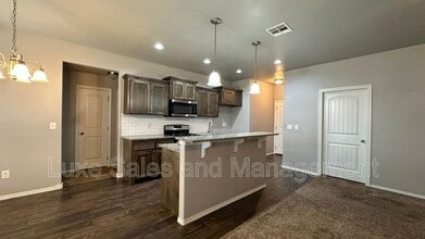 4716 River Mesa Dr in Yukon, OK - Building Photo - Building Photo