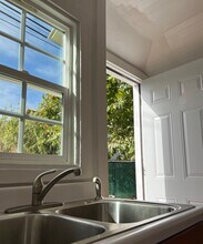 539 Brooks Ave in Venice, CA - Building Photo - Building Photo