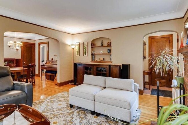 1543 Holton St in St. Paul, MN - Building Photo - Building Photo