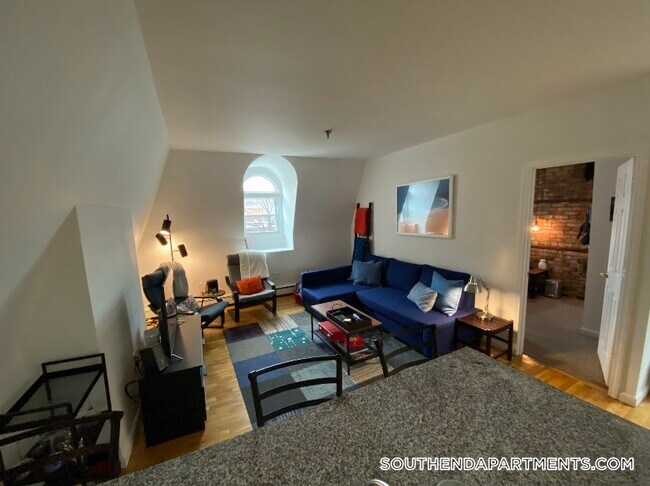 168 Northampton St, Unit 4 in Boston, MA - Foto de edificio - Building Photo