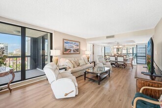 4551 Gulf Shore Blvd N in Naples, FL - Building Photo - Building Photo