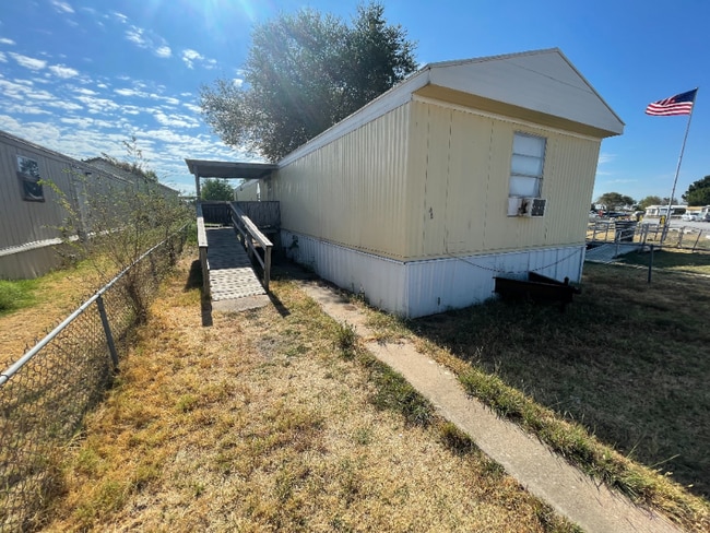 property at 2504 SW Jefferson Ave