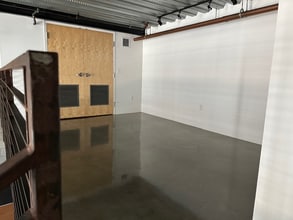 1330 Factory Pl in Los Angeles, CA - Building Photo - Building Photo