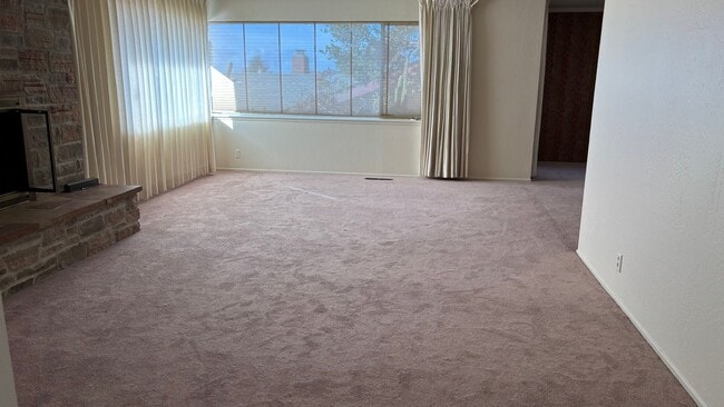 2330 Longview Dr in San Leandro, CA - Building Photo - Building Photo