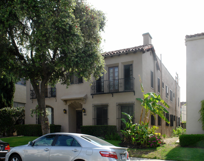 144 N Clark Dr in Beverly Hills, CA - Building Photo - Building Photo