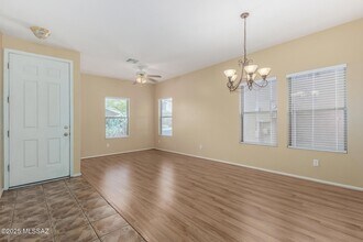 12996 N Desert Olive Dr in Oro Valley, AZ - Building Photo - Building Photo
