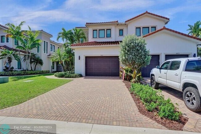 property at 3460 Emerson Ln